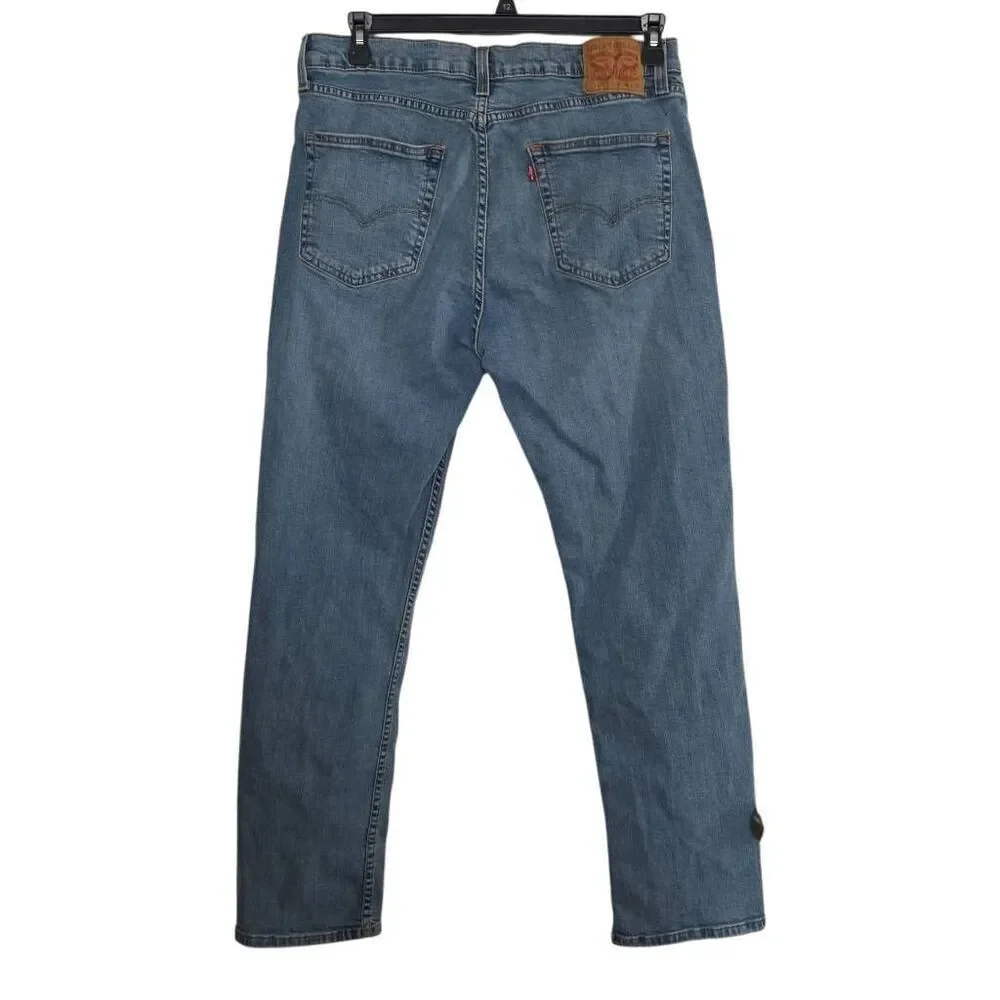 Levi Strauss & Co Men's Size 36x32 Light Rinse Relaxed Jeans